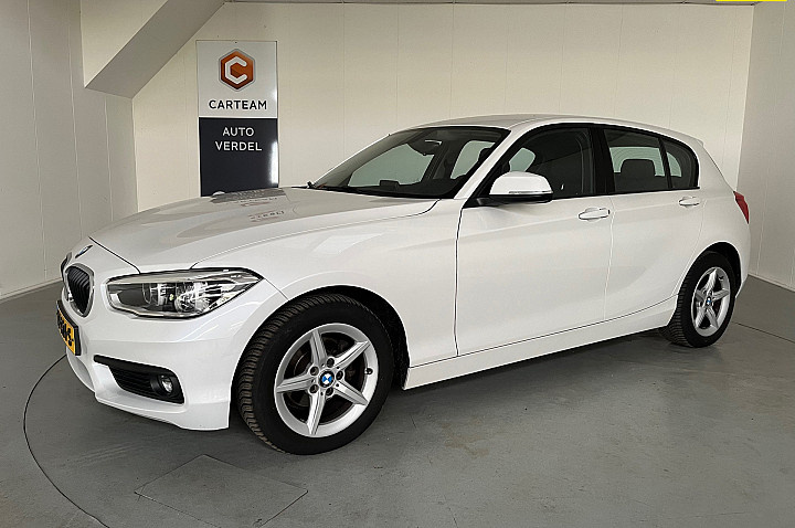 BMW 1 Serie 118i Corporate Lease Executive AUT, Airco, NAV, Treekhaak, LMV